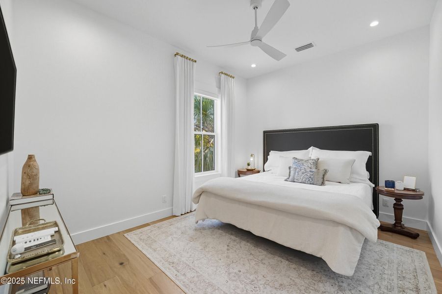 Furnished interior view inside a new home in , Ponte Vedra Beach (Image 33).