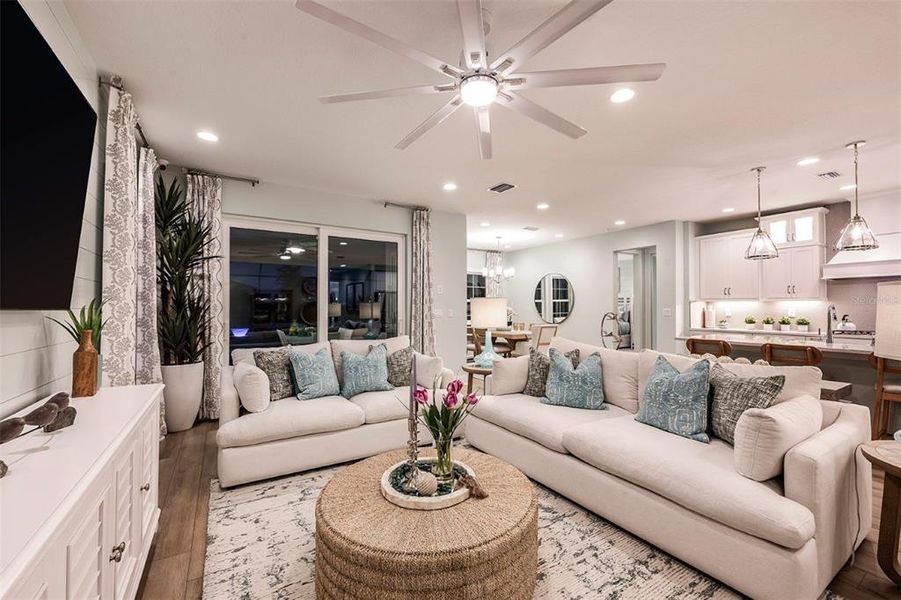 Furnished interior view inside a new home in , Lakewood Ranch (Image 5).