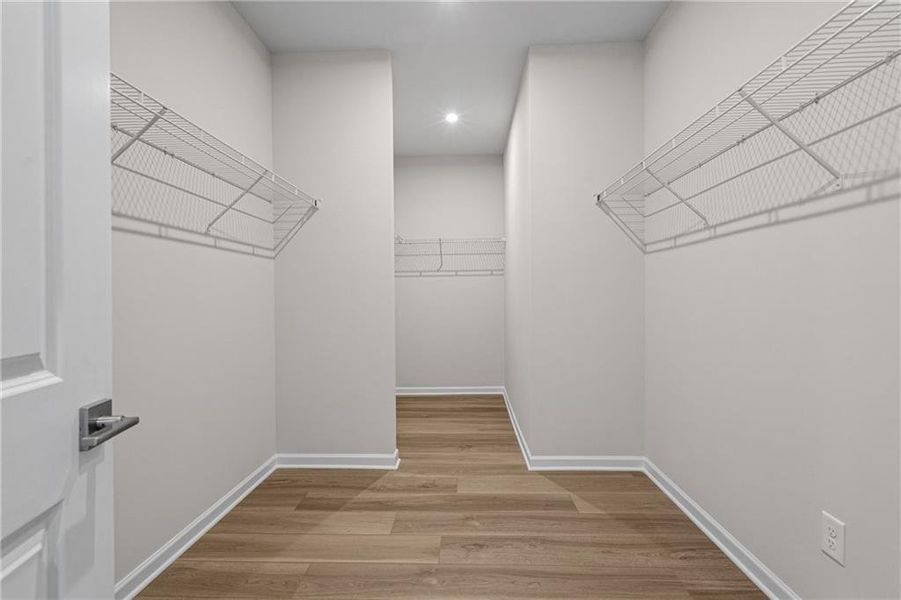 Spacious, unfurnished interior of a new home in , Loganville (Image 24).