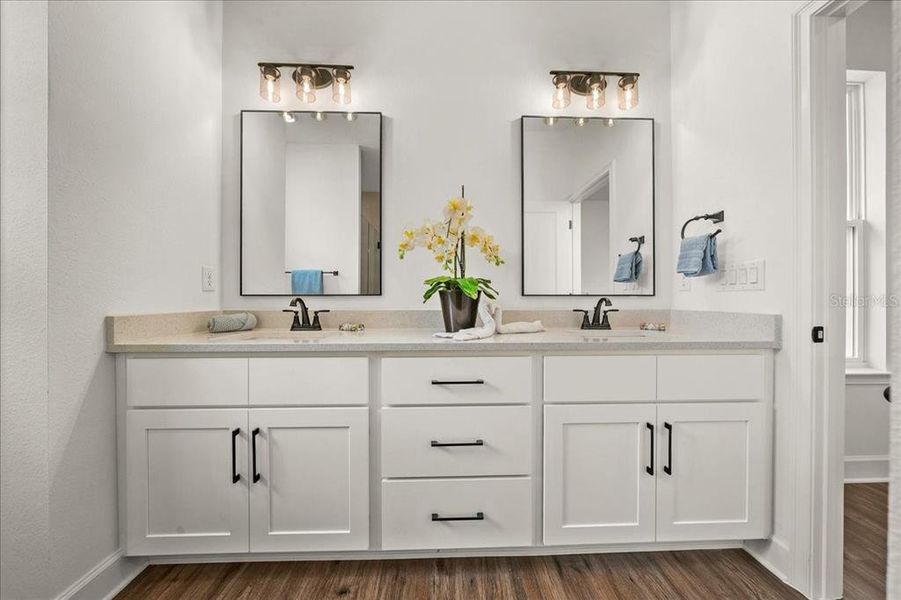 Furnished interior view inside a new home in , Spring Hill (Image 36).