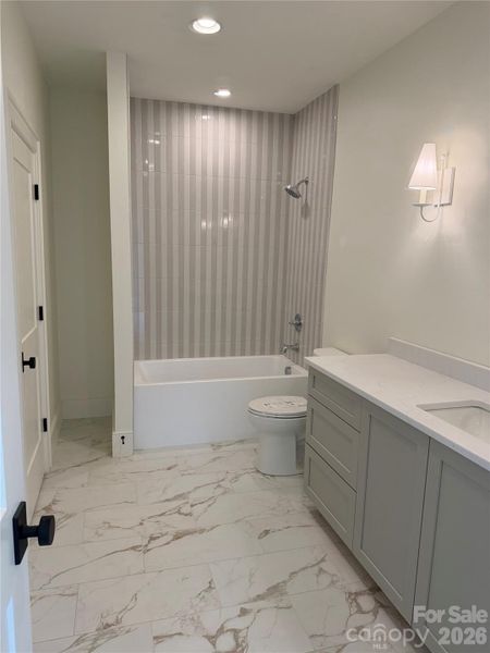 Upstaris Bedroom Full Bath