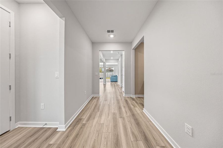 Spacious, unfurnished interior of a new home in , Ocala (Image 23).