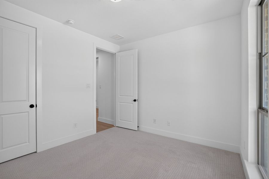 128 Buffalo - Bedroom