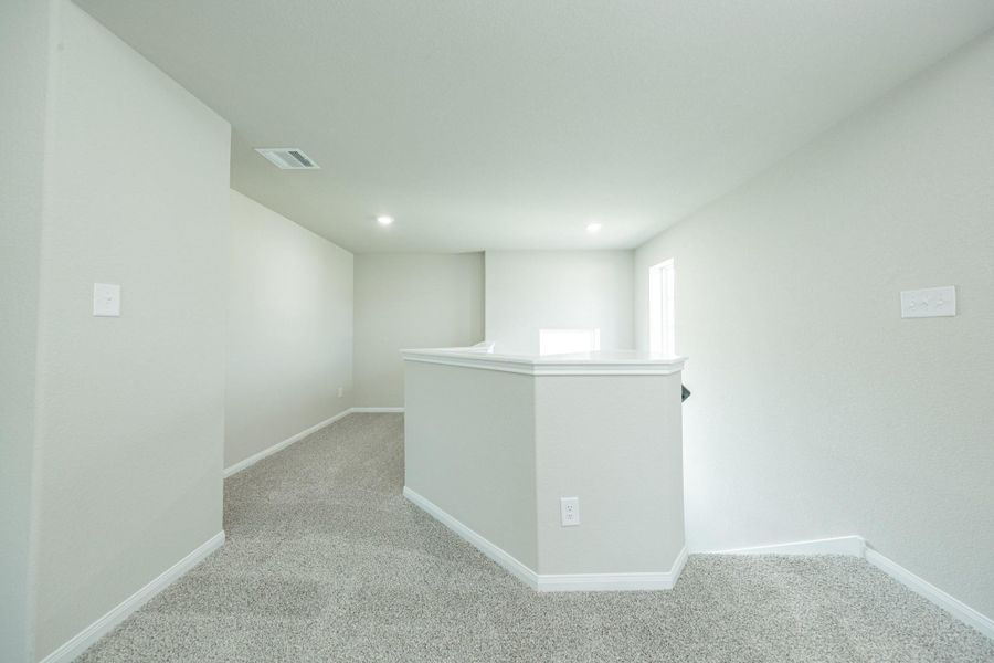 Spacious, unfurnished interior of a new home in Ridgeland Hills, Willis (Image 18).