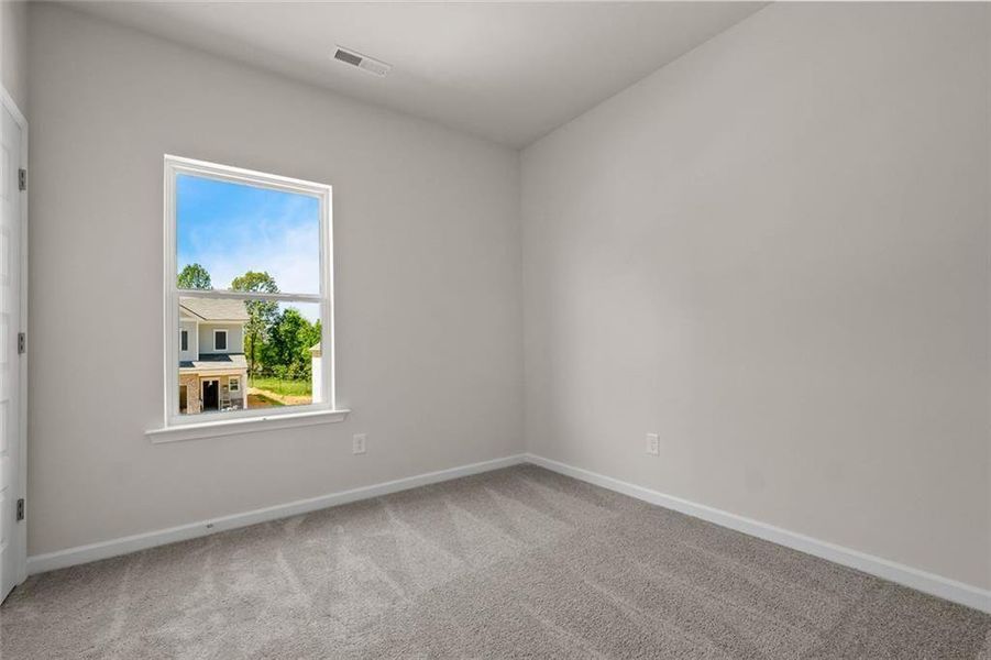 Spacious, unfurnished interior of a new home in North Haven, Rome (Image 25).