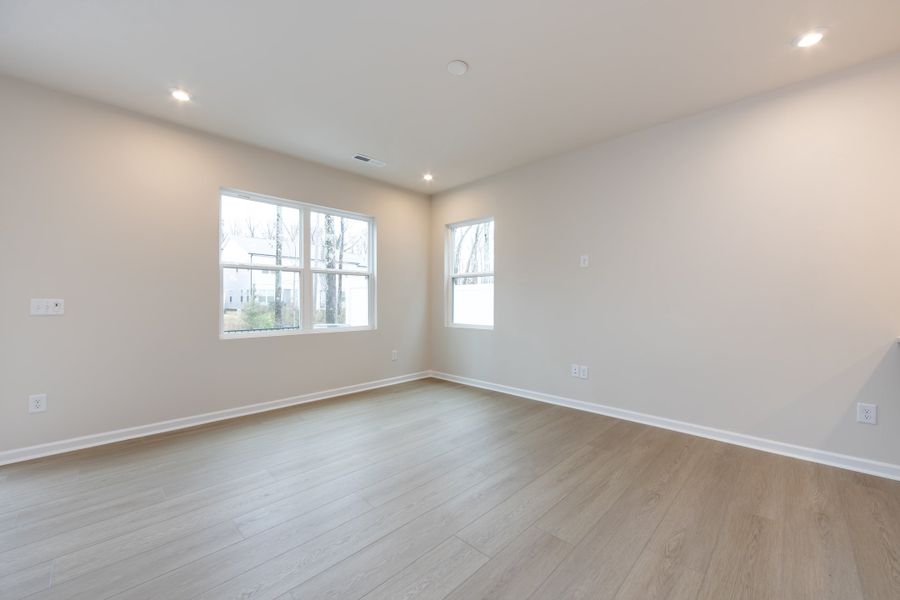 Spacious, unfurnished interior of a new home in Fifteen 15 Cannon, Charlotte (Image 16).