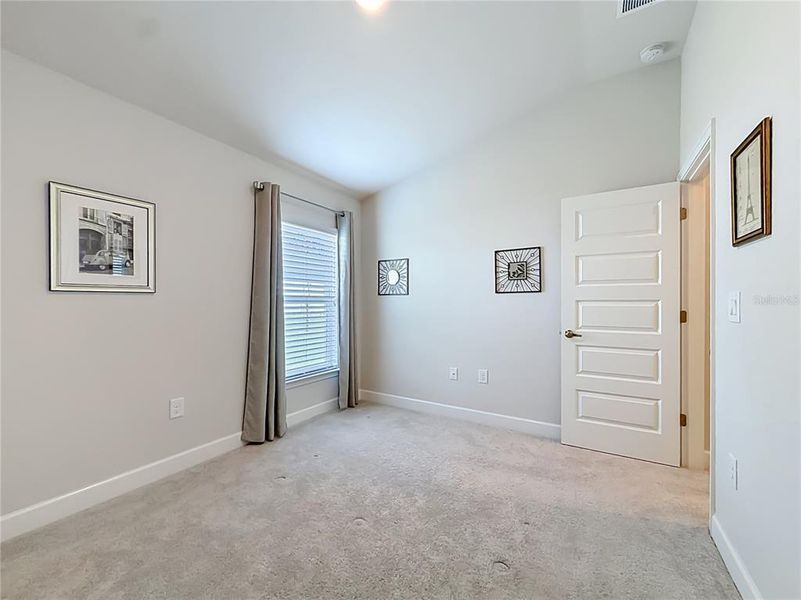 Spacious, unfurnished interior of a new home in , Spring Hill (Image 20).