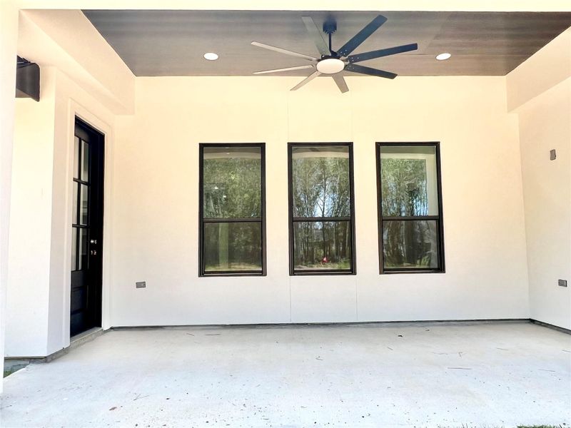 Exterior details and patio area of a home in , Dayton (Image 4).