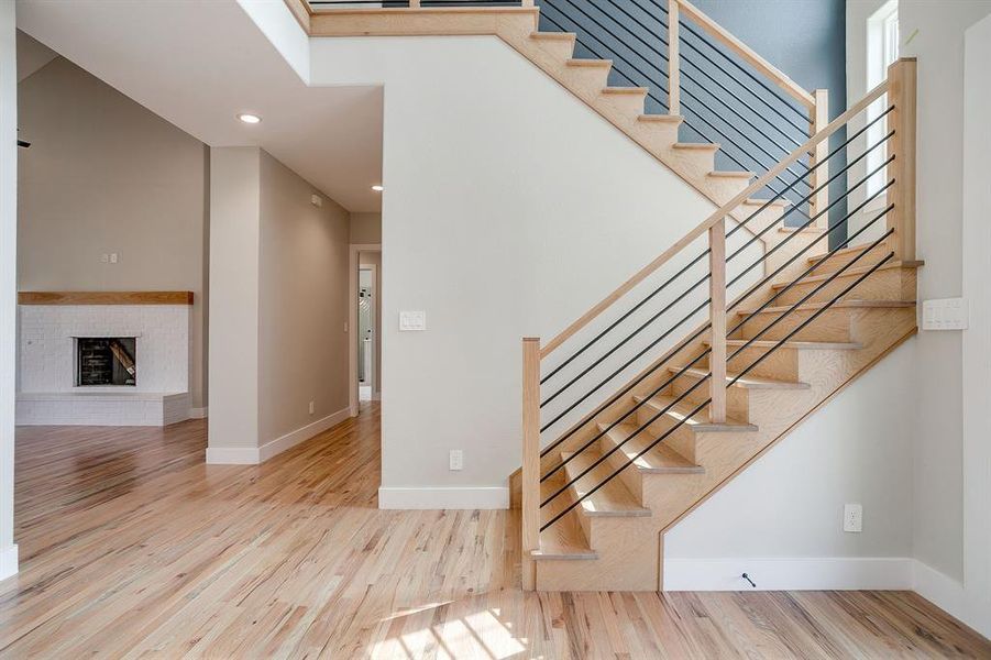 Spacious, unfurnished interior of a new home in , Granbury (Image 36).