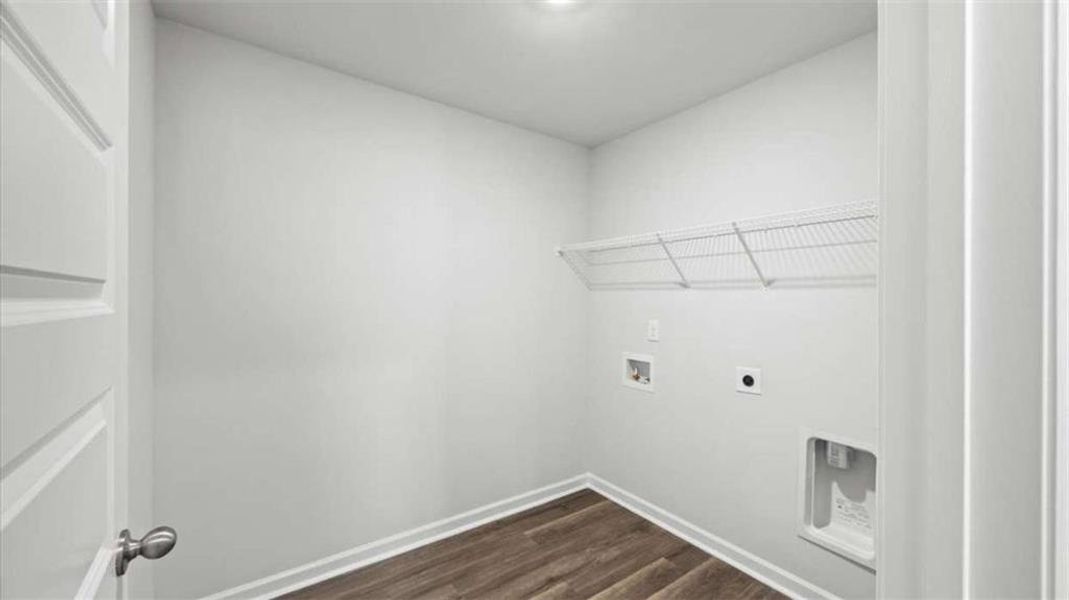 Spacious, unfurnished interior of a new home in Shoal Creek, Hampton (Image 6).