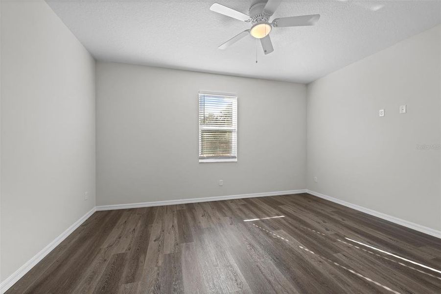 Spacious, unfurnished interior of a new home in , Weeki Wachee (Image 34).