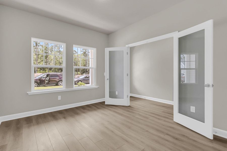 Spacious, unfurnished interior of a new home in , Summerville (Image 25).