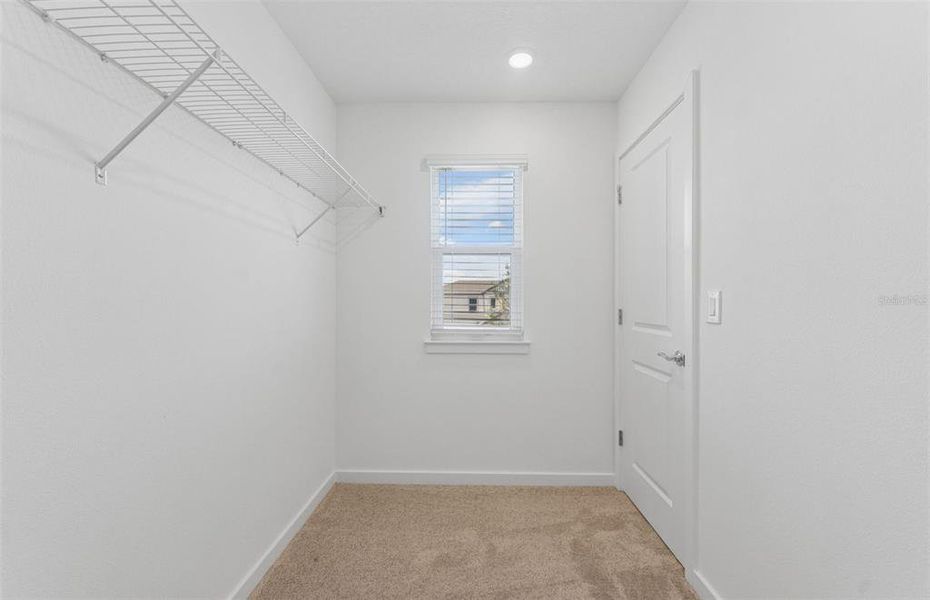 Spacious, unfurnished interior of a new home in Waterset, Apollo Beach (Image 18). Spacious, unfurnished interior of a new home in Waterset, Apollo Beach (Image 18).