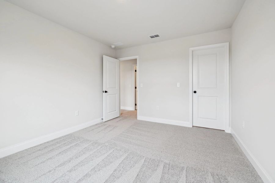 Spacious, unfurnished interior of a new home in Ascent at Arbor Ridge, La Vergne (Image 39).