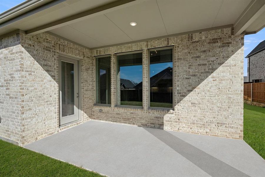 2305 Meek Woods- Back-3