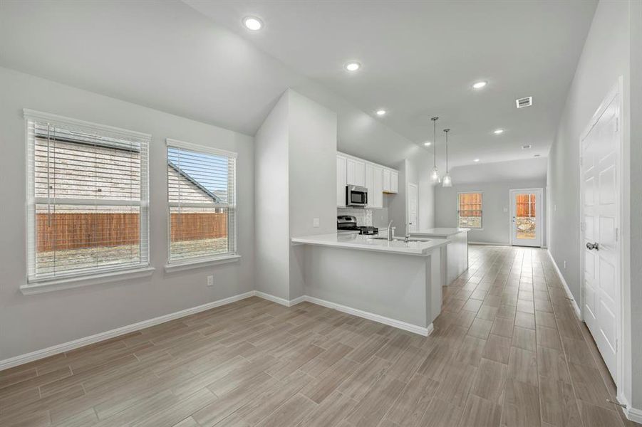 Furnished interior view inside a new home in Elevon, Lavon (Image 14).