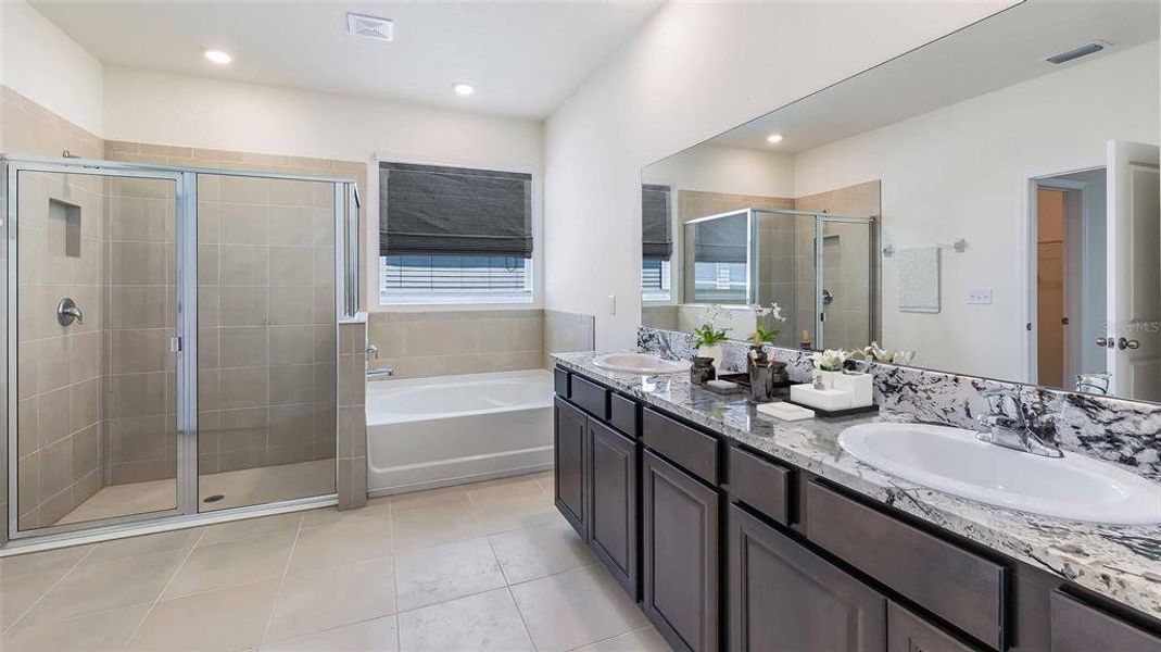 Furnished interior view inside a new home in , Zephyrhills (Image 12).