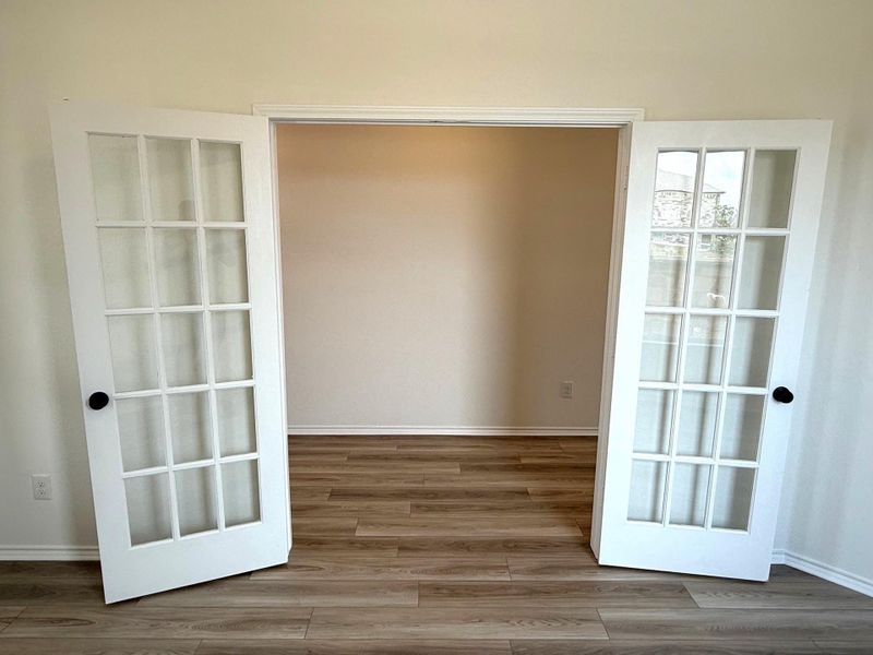 Spacious, unfurnished interior of a new home in Salerno - Heritage Collection, Round Rock (Image 13).