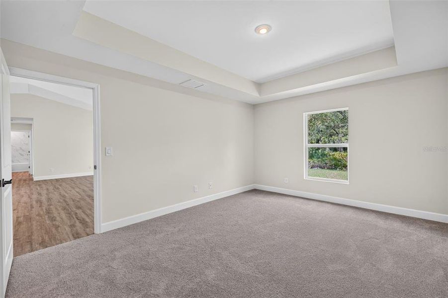 Spacious, unfurnished interior of a new home in , Port Charlotte (Image 22).
