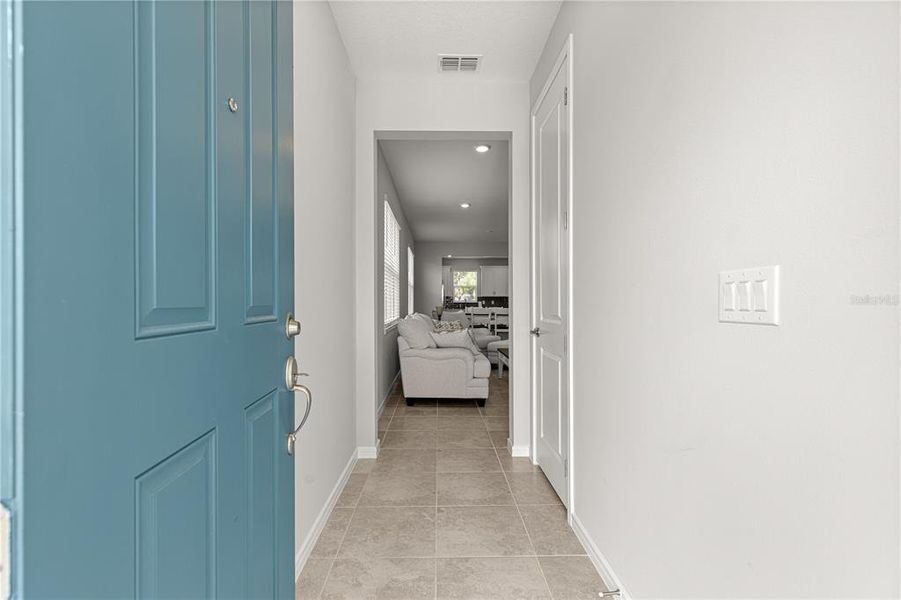Spacious, unfurnished interior of a new home in , Ocala (Image 18).