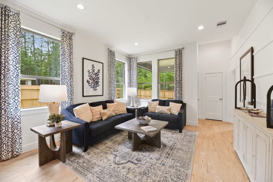 Furnished interior view inside a new home in Jordan Ranch, Fulshear (Image 7). Furnished interior view inside a new home in Jordan Ranch, Fulshear (Image 7).