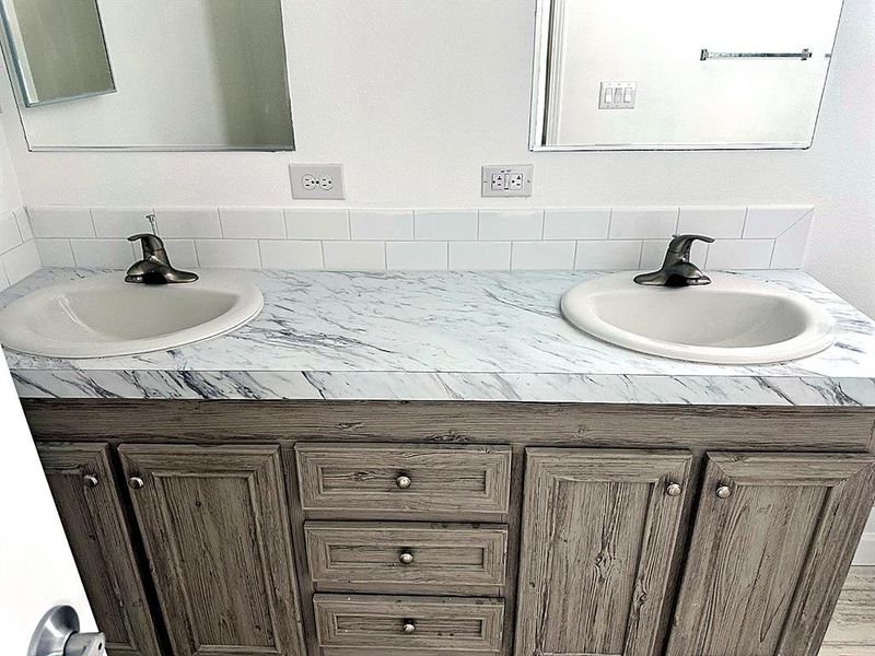 Close-up of interior finishes inside a home in , Zellwood (Image 4).