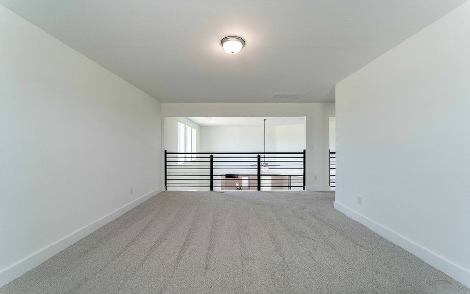 Spacious, unfurnished interior of a new home in Massey Oaks, Pearland (Image 41).