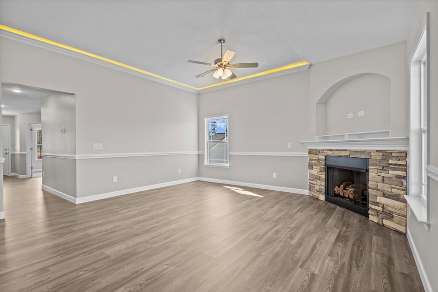 Representative unfurnished interior of a home built from the Brentwood by Enchanted Homes in Lonesome Dove, San Antonio (Image 30).