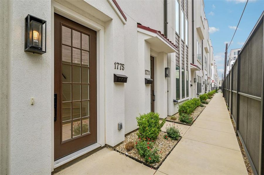 Exterior details and patio area of a home in , Dallas (Image 29).