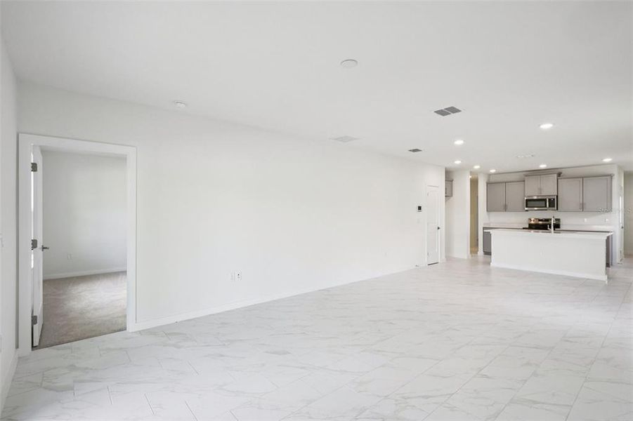 Spacious, unfurnished interior of a new home in Grasslands West, Lakeland (Image 15).