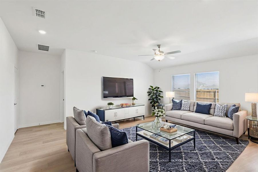 Furnished interior view inside a new home in Stonehaven, Seagoville (Image 10). Furnished interior view inside a new home in Stonehaven, Seagoville (Image 10).