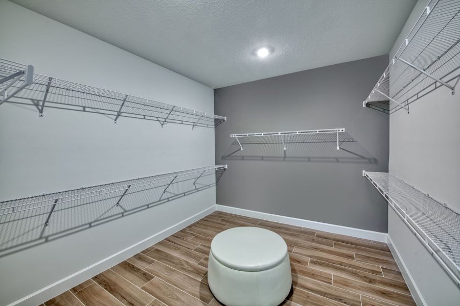 Spacious, unfurnished interior of a new home in Costa Pointe, Vero Beach (Image 16).