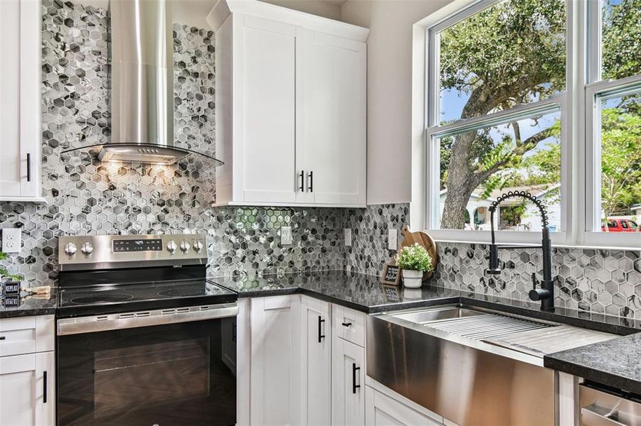 Furnished interior view inside a new home in , Tampa (Image 45).