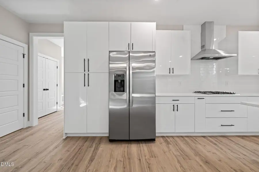 215 summer breeze kitchen 1