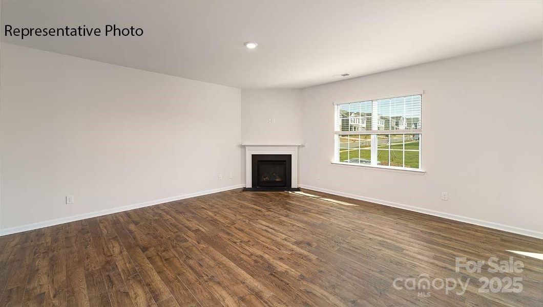 Spacious, unfurnished interior of a new home in Nolen Farm, Gastonia (Image 30).