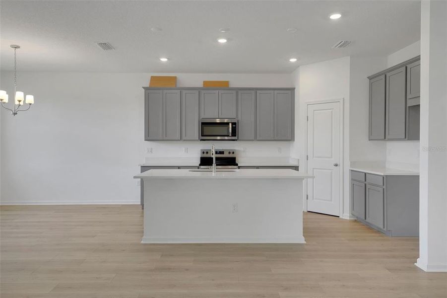 Furnished interior view inside a new home in Willowbrook North, Winter Haven (Image 9).