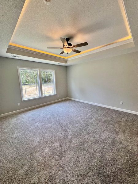Spacious, unfurnished interior of a new home in Bent Tree, Gaffney (Image 13).