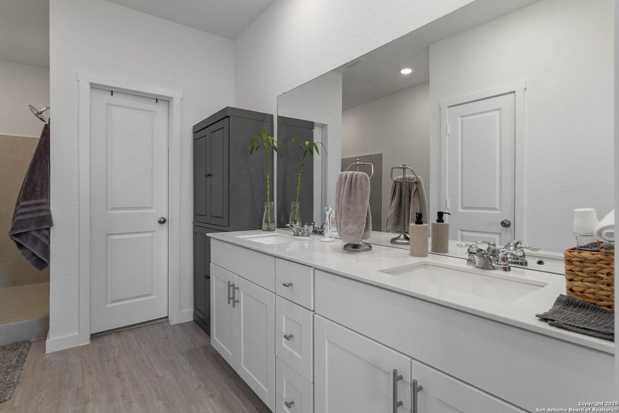 Furnished interior view inside a new home in Sage Meadows: Coastline Collection, St. Hedwig (Image 7). Furnished interior view inside a new home in Sage Meadows: Coastline Collection, St. Hedwig (Image 7).