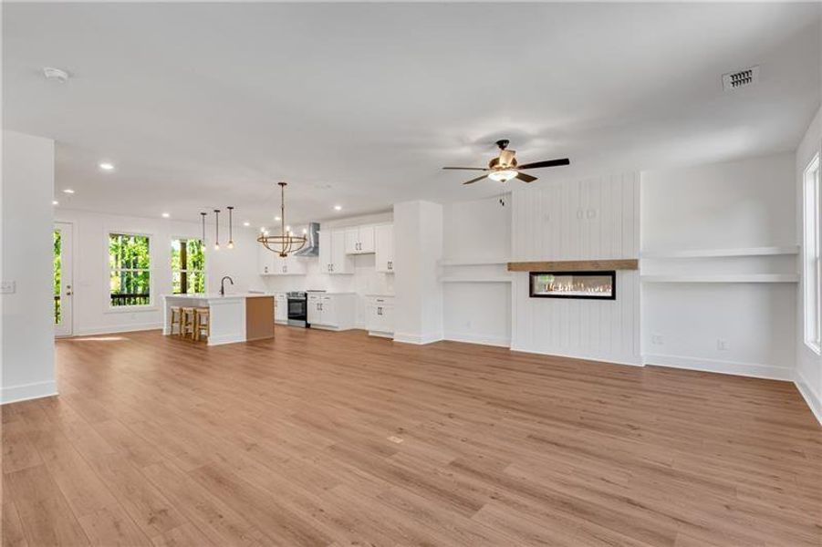 Spacious, unfurnished interior of a new home in , Suwanee (Image 28). Spacious, unfurnished interior of a new home in , Suwanee (Image 28).