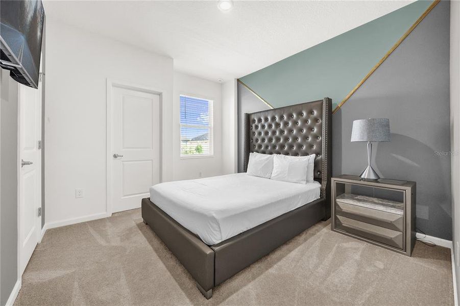 Furnished interior view inside a new home in , Kissimmee (Image 53).