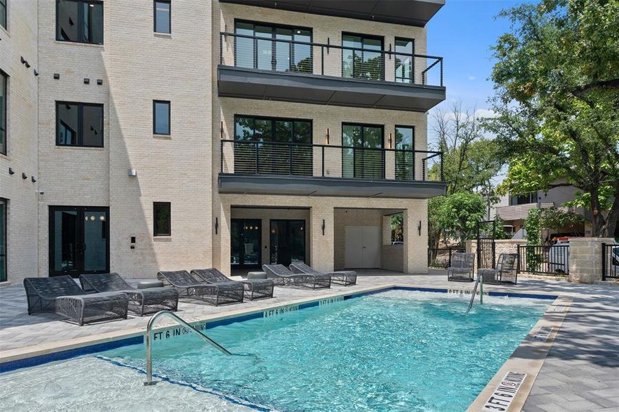 Image 27 of a home in .