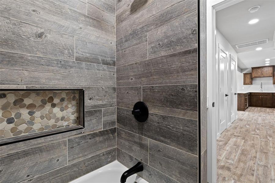 Close-up of interior finishes inside a home in , Winnsboro (Image 16).