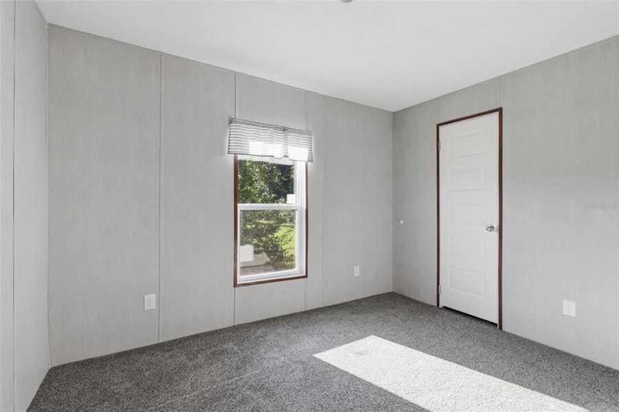 Spacious, unfurnished interior of a new home in , Spring Hill (Image 18).