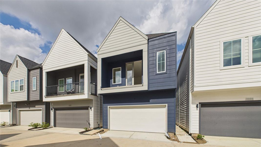 Welcome to 3008 Jensen Springs Ln.