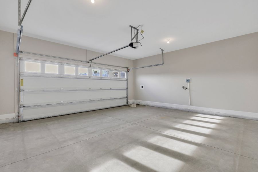 Hampton – Two-Car Garage Hampton – Two-Car Garage