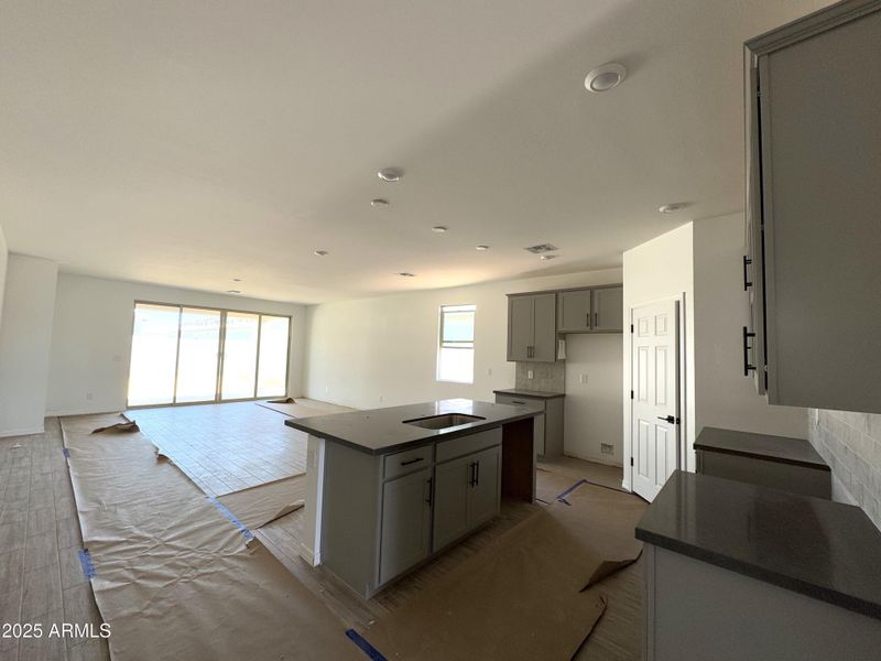 11 - Kitchen 11 - Kitchen