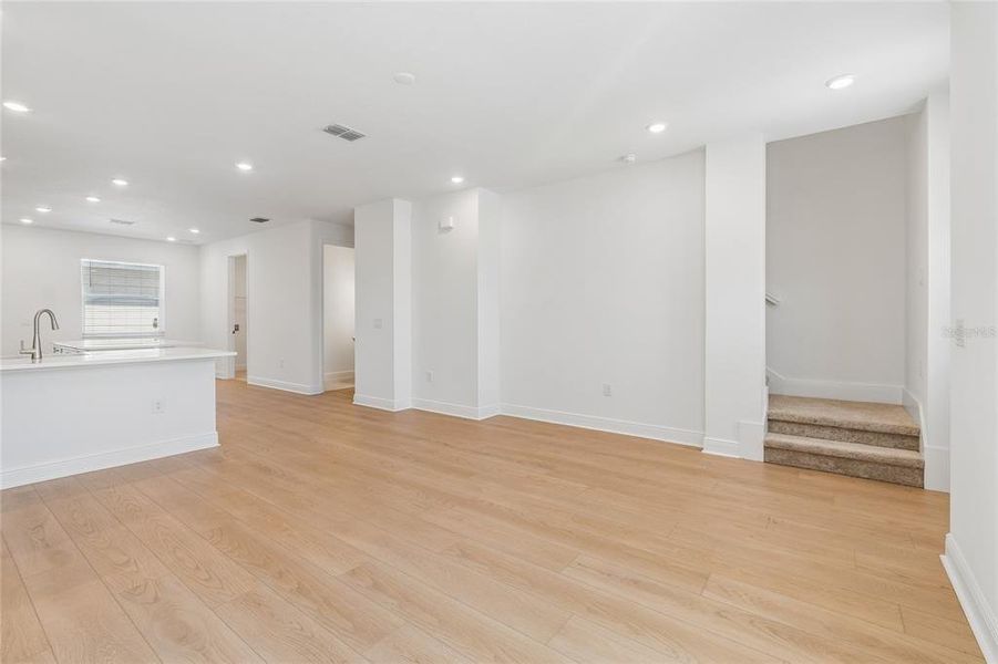 Spacious, unfurnished interior of a new home in SeaFlower, Bradenton (Image 22).