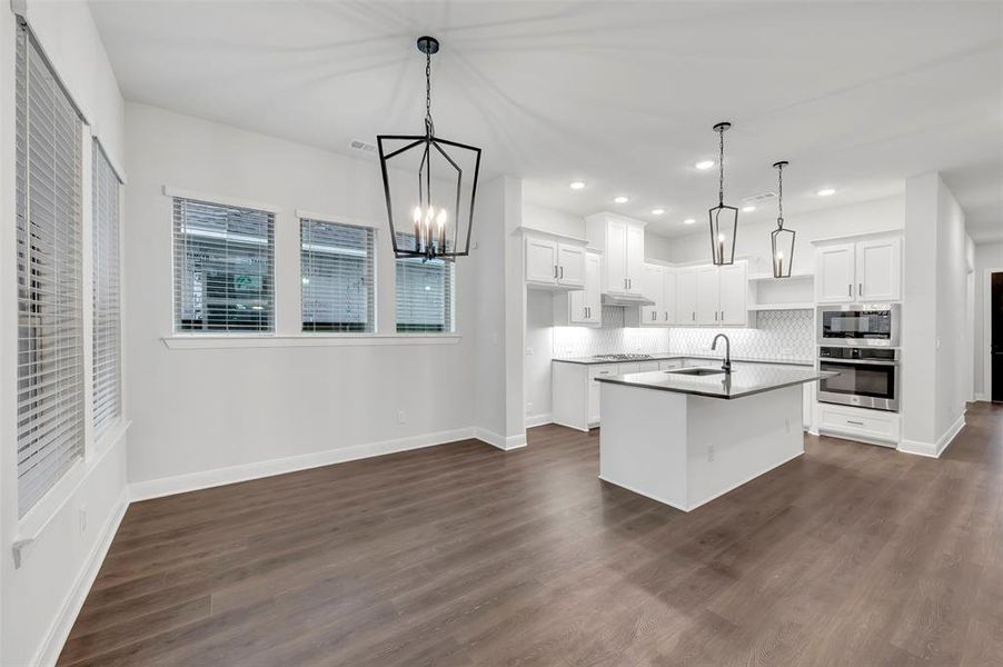 Furnished interior view inside a new home in Mantua Point Gardens, Van Alstyne (Image 15).
