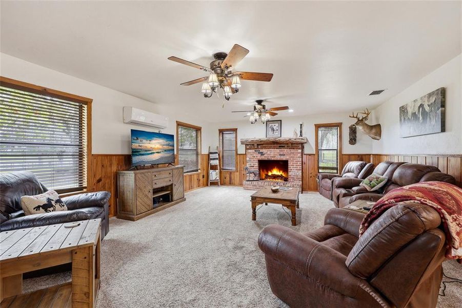 Furnished interior view inside a new home in , Bronson (Image 47).