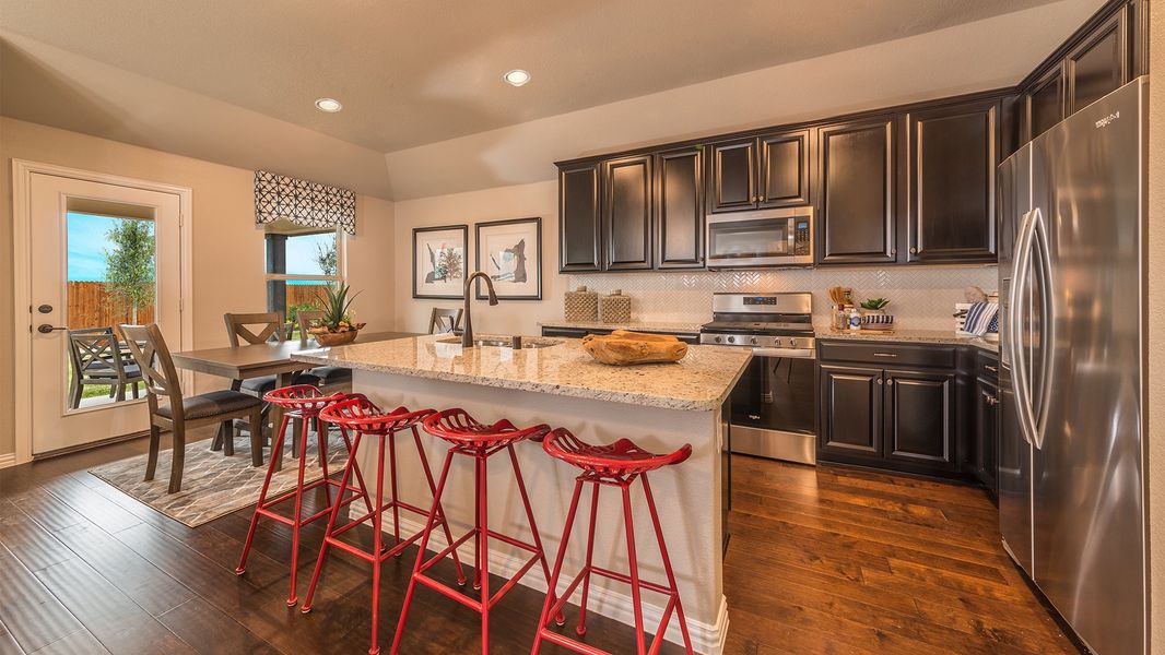 Representative furnished interior of a home built from the Allegheny by Beazer Homes in Wildcat Ranch, Crandall (Image 9).